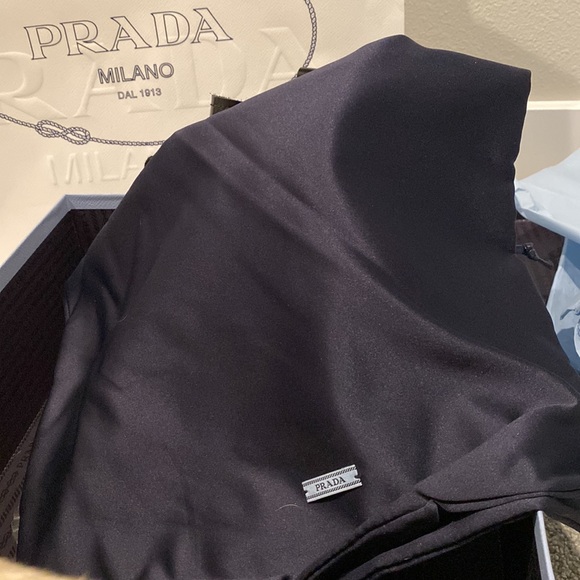 Authentic Prada calzarure Donna size 6.5 (EU 37)
lace-up ankle boots - Picture 9 of 10